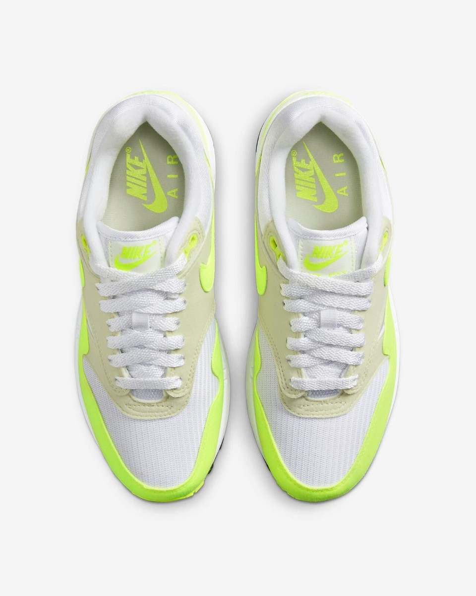 NIKE★WMNS AIR MAX 1★WHITE/SEA GLASS/BLACK/VOLT Nike Women's Air Max 1 Sneakers White/Sea Glass/Volt/Black