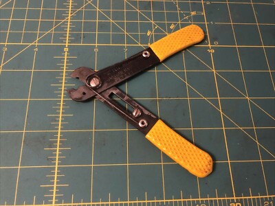 Vintage Ricnor Co. Adjustable Wire Stripper Cutting Pliers Boston Mass USA