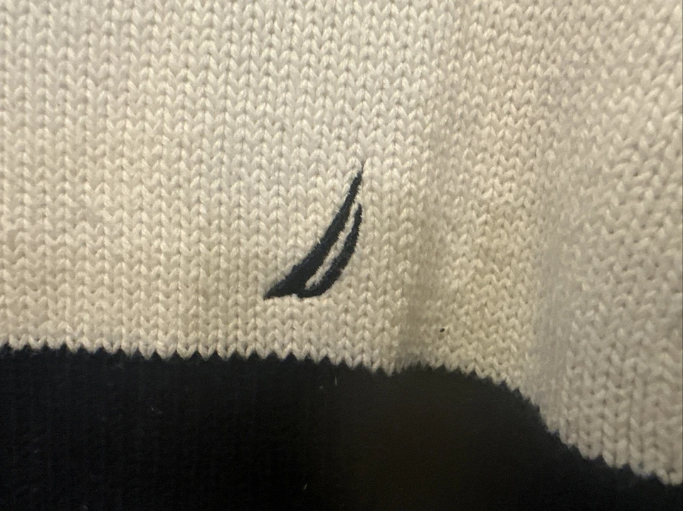 Suéter Pullover Algodón Nautica Blanco Con Rayas Azules Talla Juvenil Mediano 10-12 Foto 3 de 4