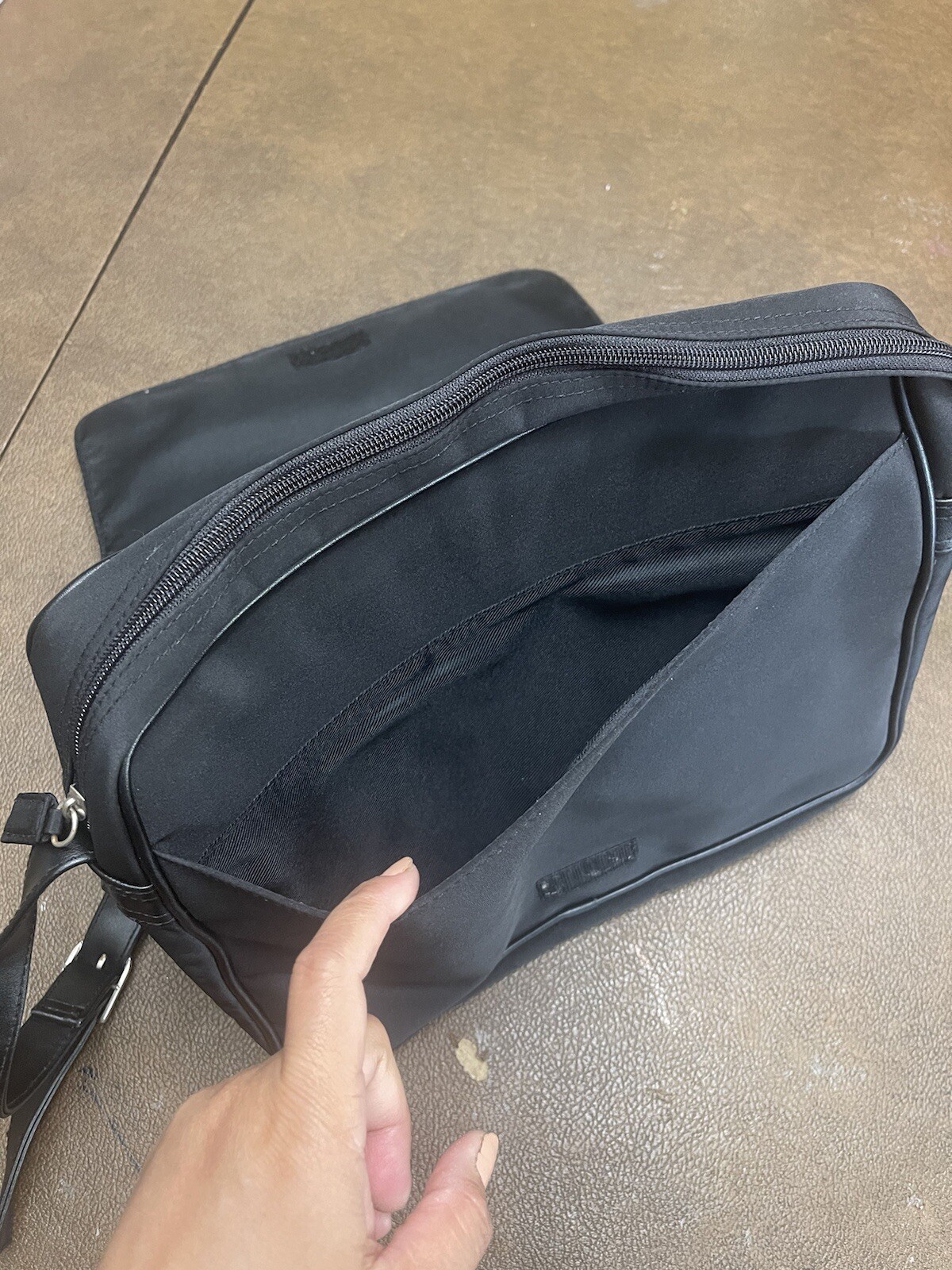 Messenger Bag Polyester Vynil Multi Compartment B… - image 14