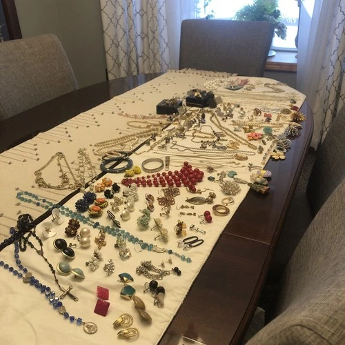 Large Lot of Vintage Estate Costume Jewelry Gold Fill Monet Lisner Trifari  More