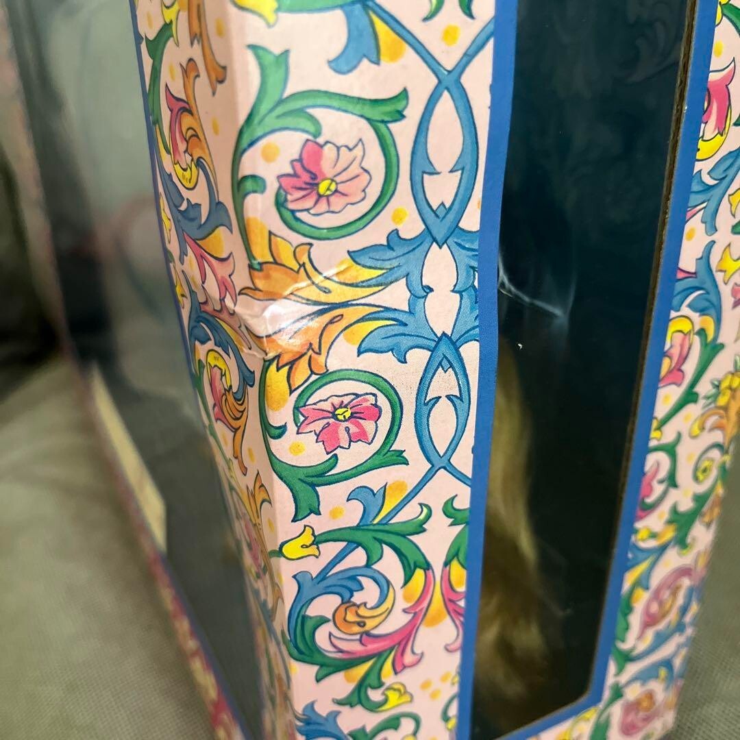 バービー　Barbie Renaissance Rose Giftset s-l400.jpg