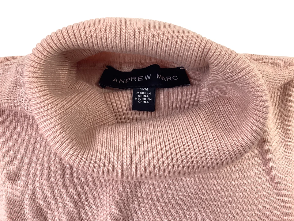 Andrew Marc Mujer Cuello Alto - Rosa Claro, Mediano Foto 3 de 3