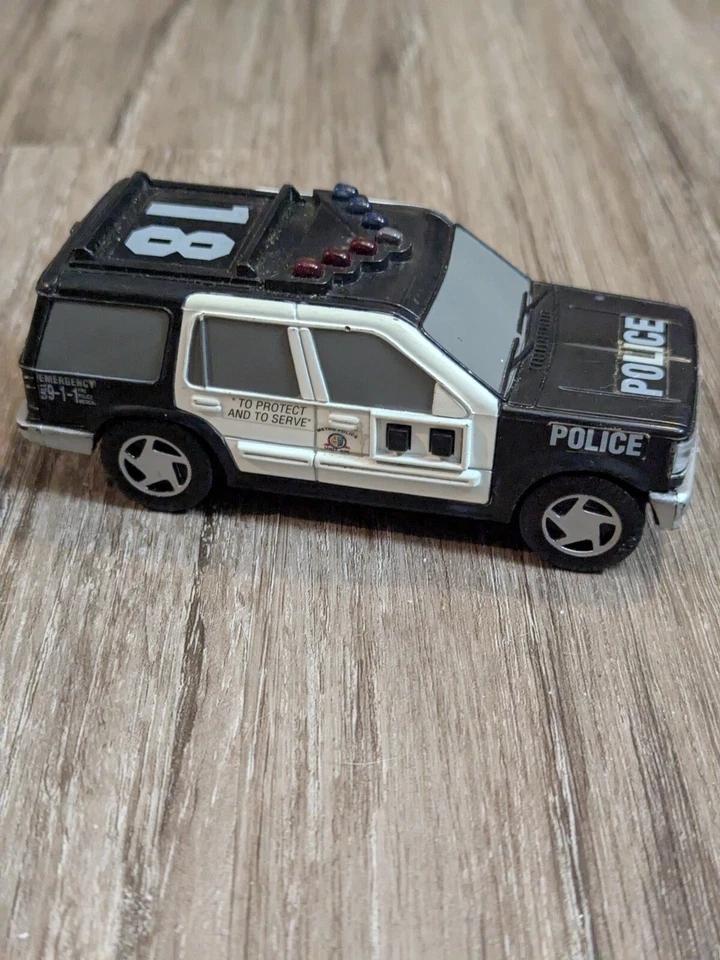 VTG 1993 Funrise USA Metro Police Unit 208 Toy Car Emergency 911 #18 *Broken* - Image 2 of 4