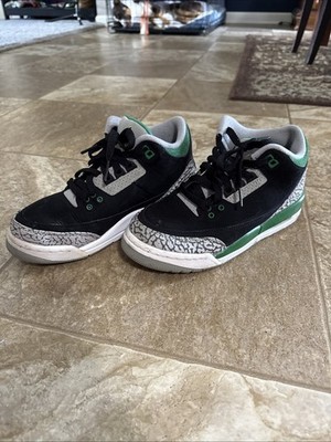 Air Jordan 3 Pine Green Size 7W
