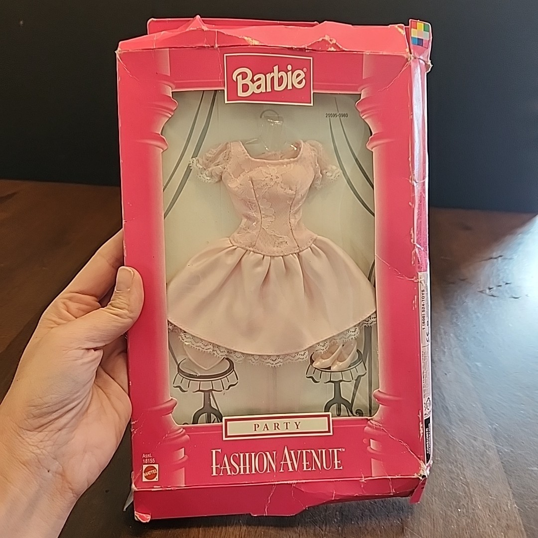 green emerald velvet dress Barbie: Fashion Avenue Doll Dresses