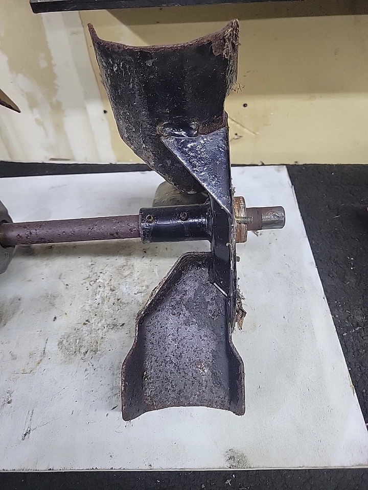 Ariens 52101000 Gear Case Assembly W/00485551 Impeller & 00485151/00485051 - Image 3 of 4