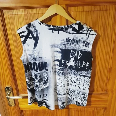 VICTORIA'S SECRET T-shirt Womens Balmain Collaboration Limited Edition Size M/10 - Image 1 of 4