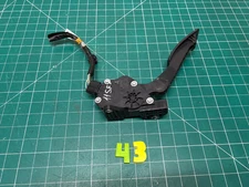 05-14 SUBARU FORESTER ACCELERATOR GAS PEDAL OEM