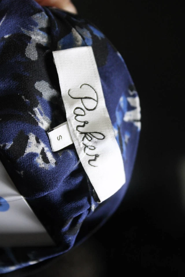 Blusa Top Halter Parker Para Mujer Abstracto Cuello Atado Azul Marino Seda Talla Pequeña Foto 4 de 4