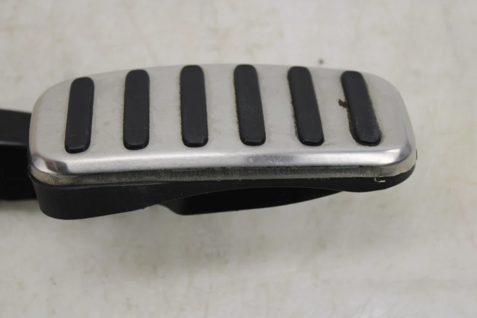 2012-2019 Fiat 500 Accelerator Pedal 68073429AB OEM JJ123 - Image 3 of 4