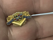 Rare 1956 Cadillac Certified Craftsman Gold Tone Enameled Screw Back Pin Detroit Rare 1956 Cadillac Certified Craftsman Gold Tone Enameled Screw Back Pin Detroit