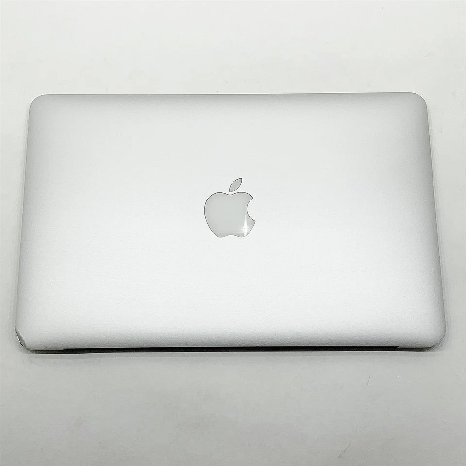 Apple MacBook Air 7,1 A1465 2015 i5 5250U 1.60GHZ 11" 4GB 256GB SSD OSX Monterey - Image 4 of 4