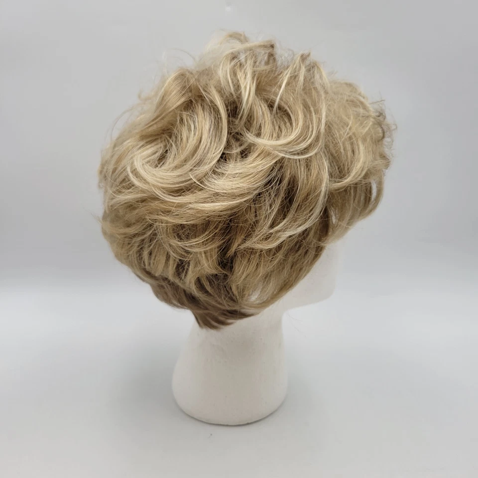 Gabor Flexlite Everyday Elegant Synthetic Wig Avg Used Blond - Image 3 of 4