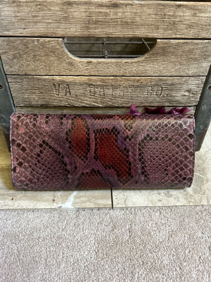 $1139 GUCCI python with flower clutch handbag women's - Image 4 of 4