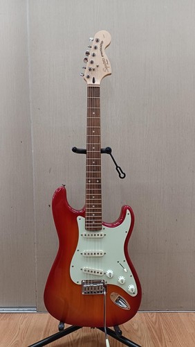 SQUIER STANDARD STRATOCASTER electric guitar