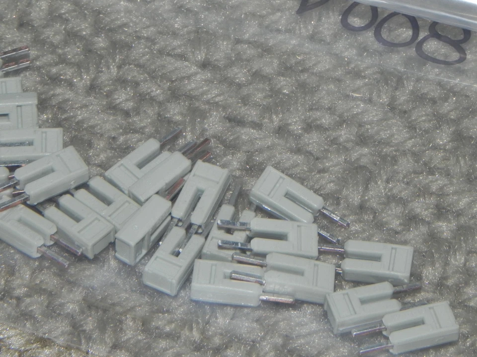 30) 2-way Wago 2000 Series 800V 14AMP Jumper Light Gray Fanuc Controller Jumpers - Image 4 of 4