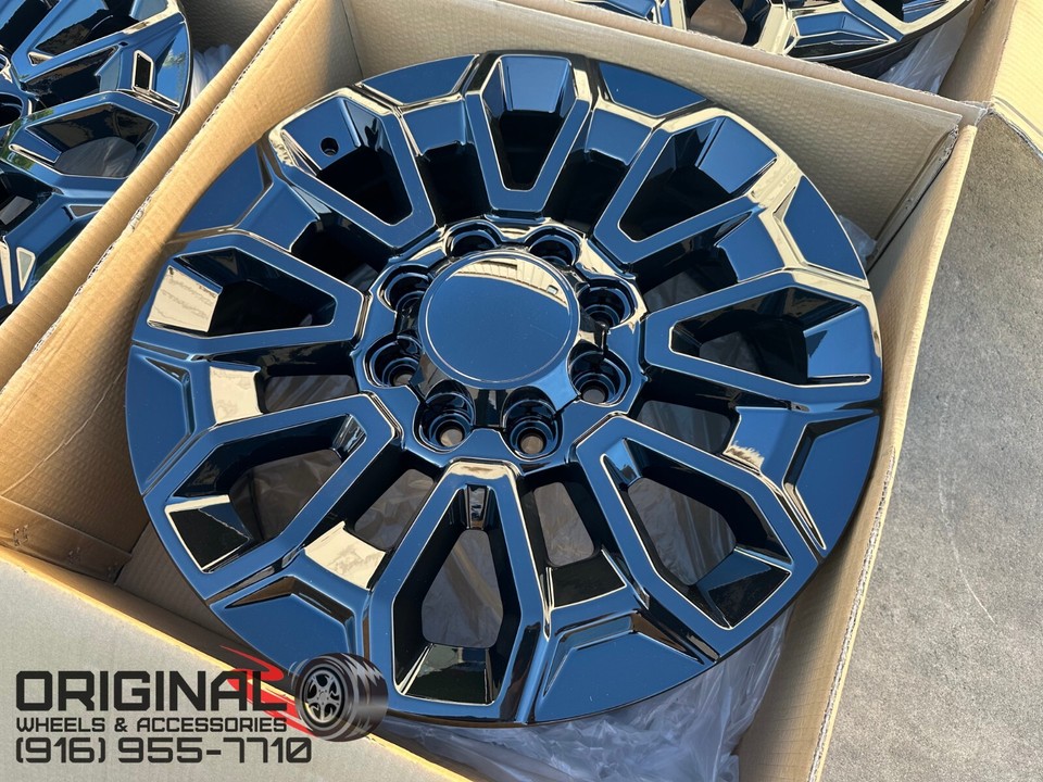 22" Set of 4 Wheels 22x8.5 8x180 Rims 2500 3500 Chevy Silverado GMC ...