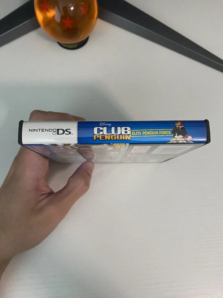 Club Penguin: Elite Penguin Force (Nintendo DS, 2008) CIB Complete - Image 3 of 4
