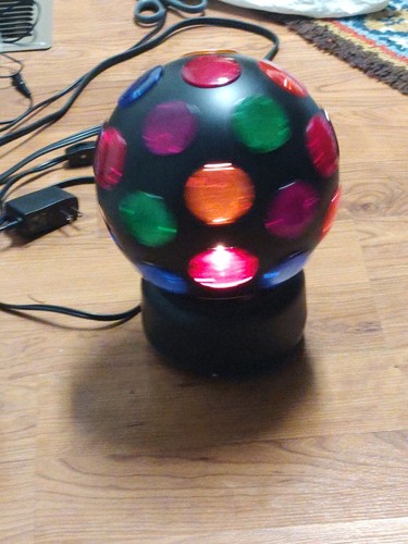 Lumaseries REVOLVING DISCO LIGHT BALL 8" Missing 1 Color Round Sm Panel - Picture 2 of 3