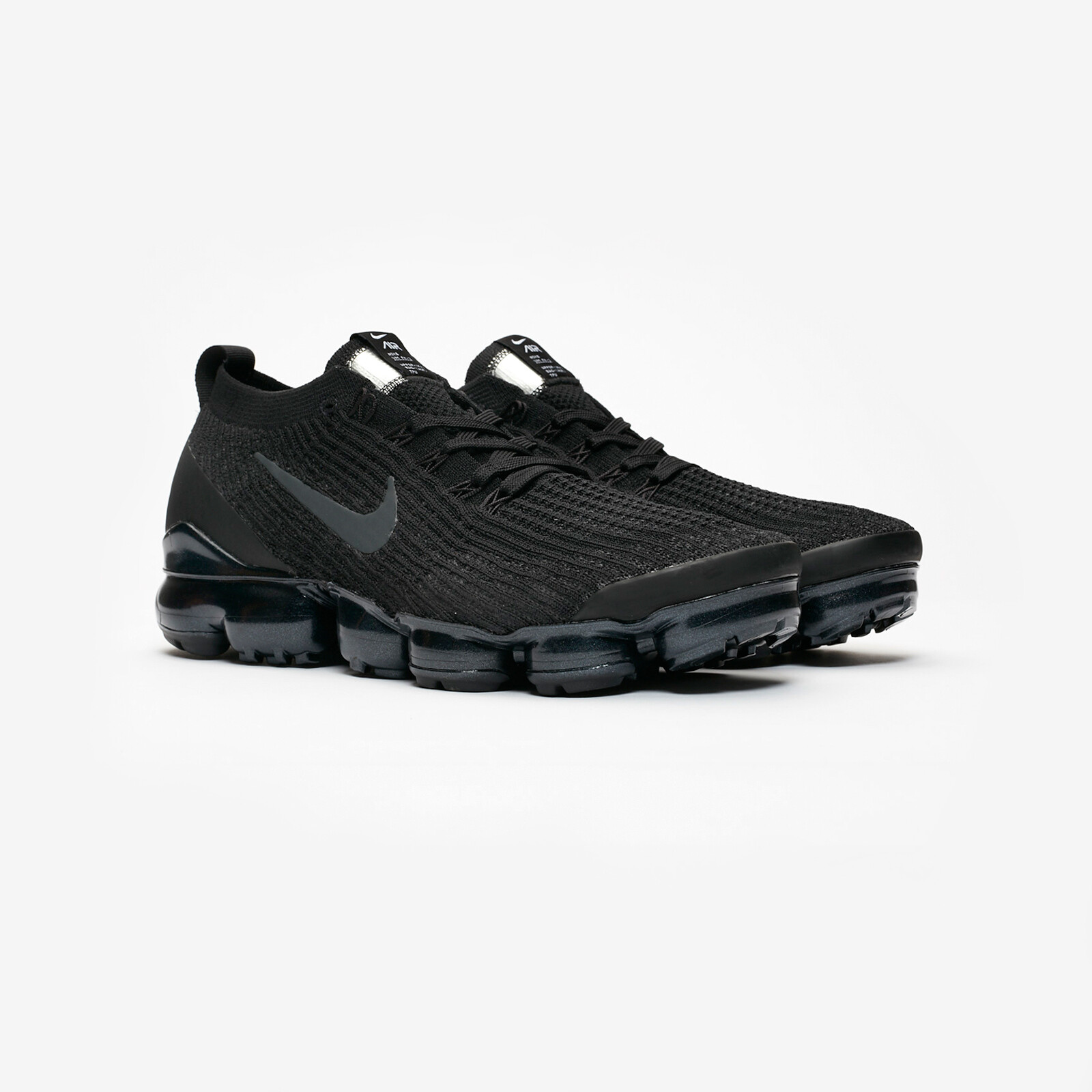 nike air vapormax flyknit se laceless triple black