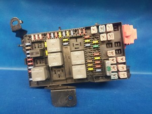 05 06 Ford F250 F350 SUPER DUTY FUSE JUNCTION BCM BOX RELAY 6C3T-14A067