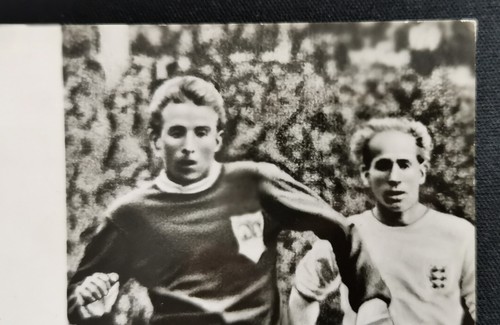 1960s Denis Law & Bobby Charlton CBE UK Manchester United Legends BG Photo/Card - Picture 3 of 10