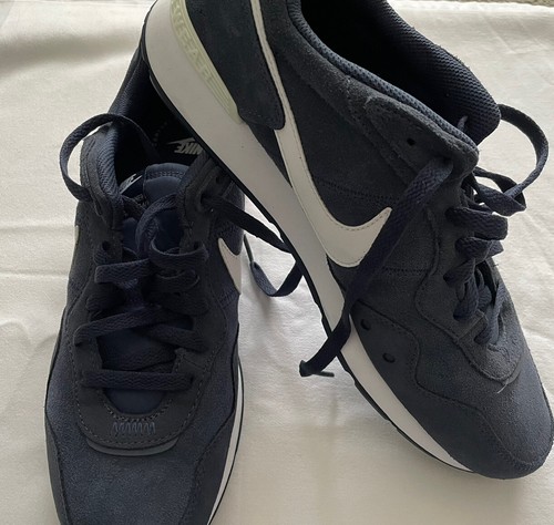 very mens nike trainers