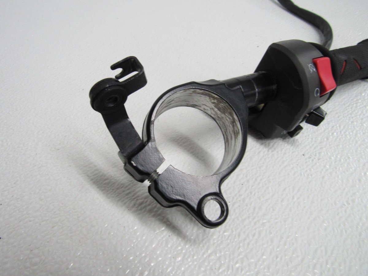 08-10 KAWASAKI ZX10R ZX 10 ZX10 RIGHT CLIP ON HANDLE BAR SWITCH