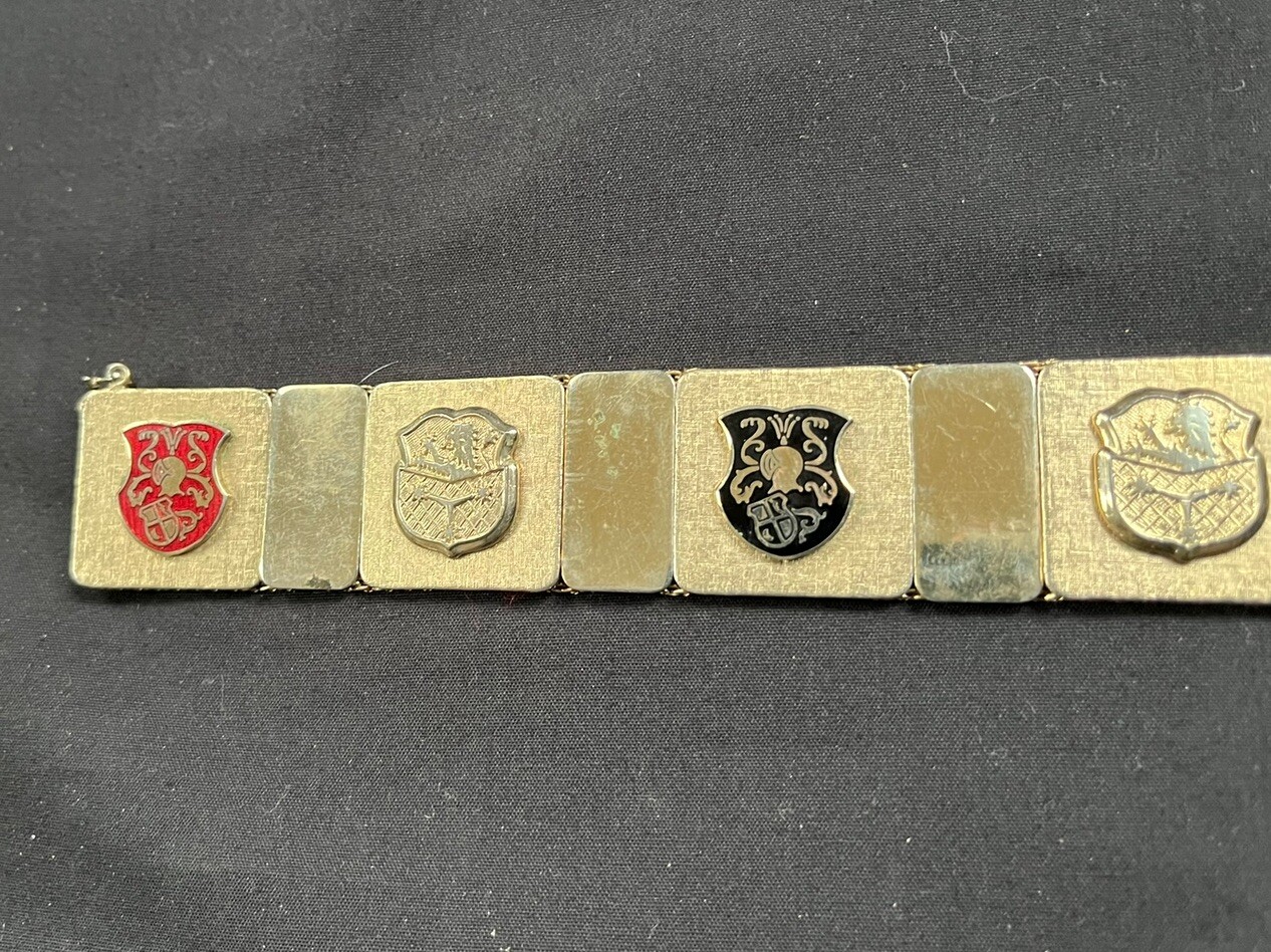 Foto 2 di 6