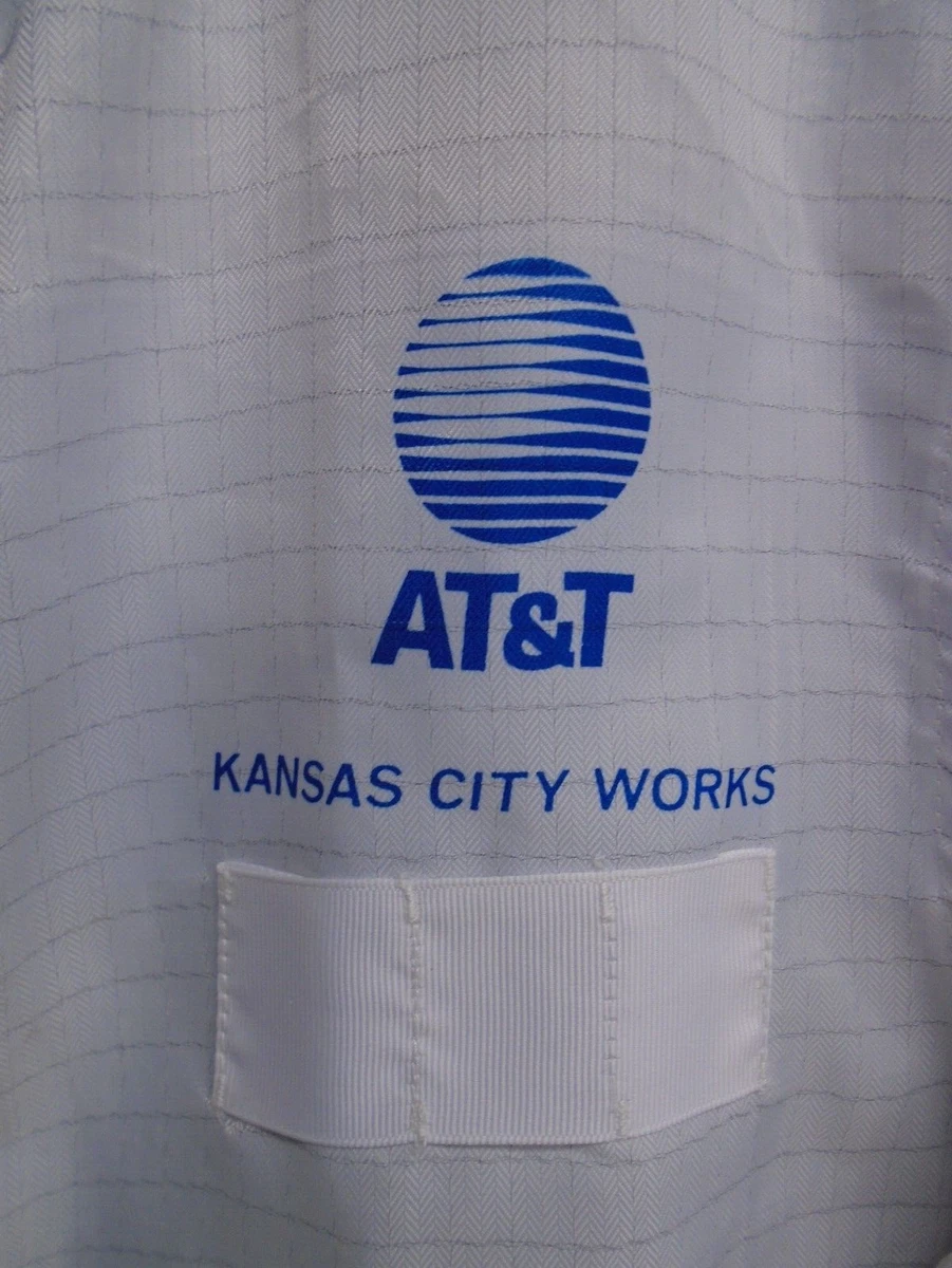 Vintage "AT&T - KANSAS CITY WORKS" LAB COAT - SIZE SMALL - 100% POLYESTER