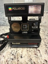 Vintage Polaroid Sun 660 Instant 600 Film Camera Autofocus Flash Black Strap