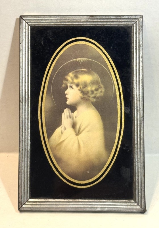 1930's Vintage DECO ERA Scalloped border Framed Girl Praying (Table Top w glass)
