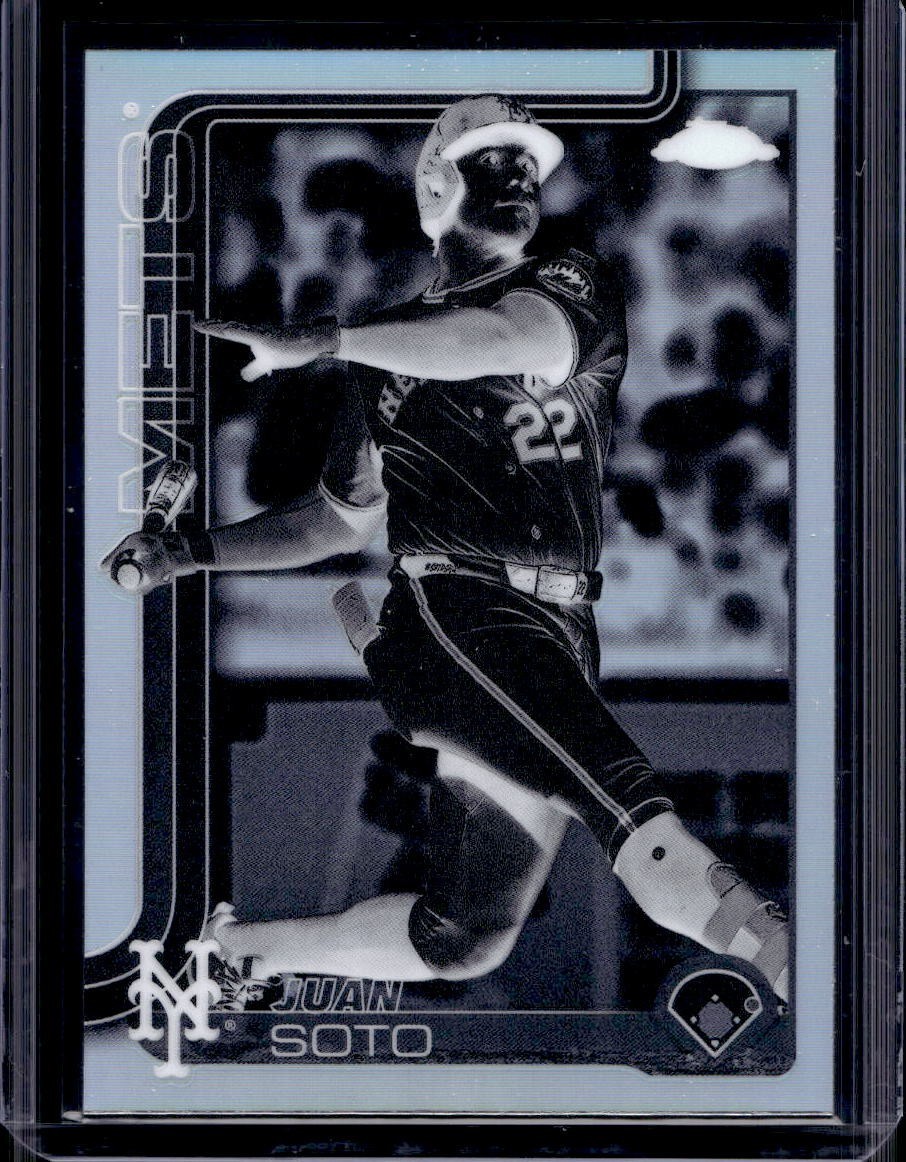 2025 Topps Chrome Negative Refractor Juan Soto #200