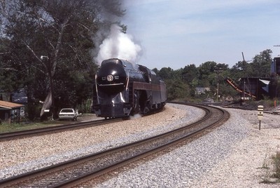 JLT ORIG DIAS (4) N&W NORFOLK & WESTERN J CLASS 4-8-4 #611 W/TRAIN IN 1985
