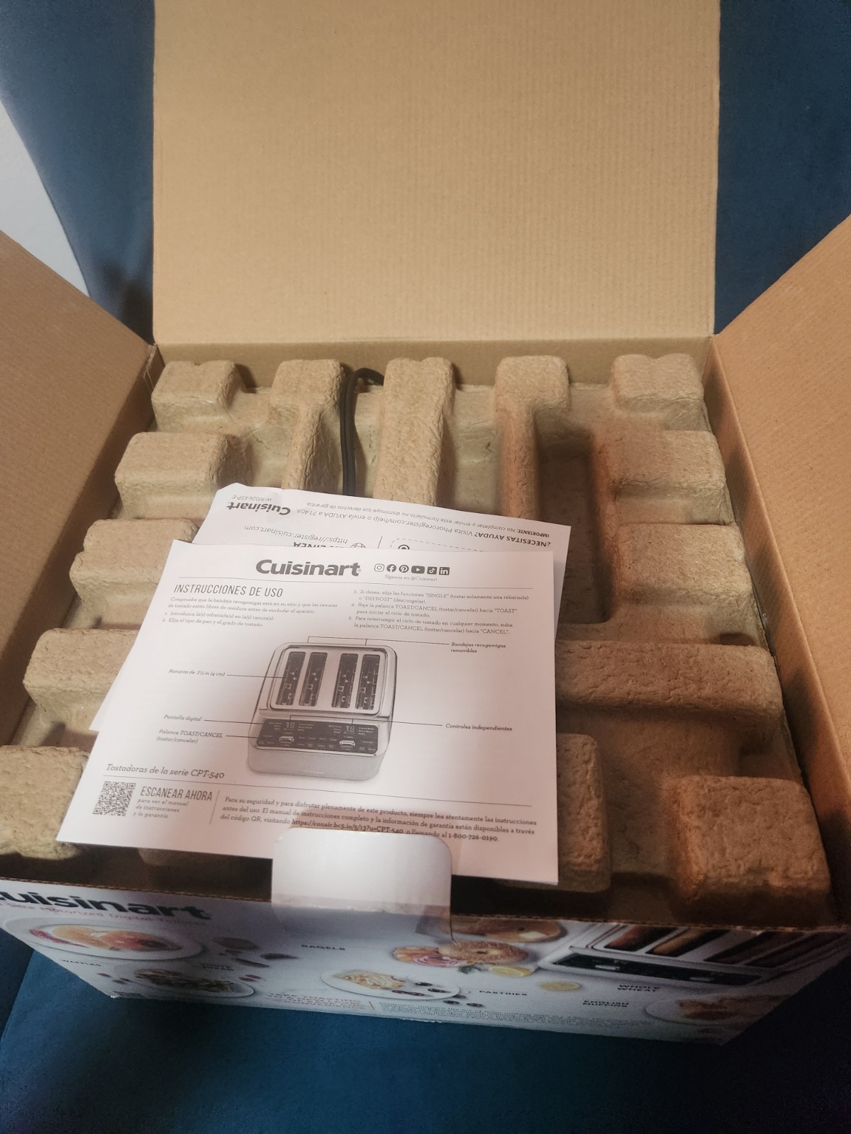 NIB Cuisinart 4-Slice Motorized Digital Toaster Stainless Steel Silver