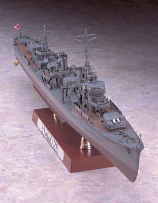 Hasegawa  Z22 1/350 IJN Destroyer Type Koh Yukikaze Operation-GO, 1945