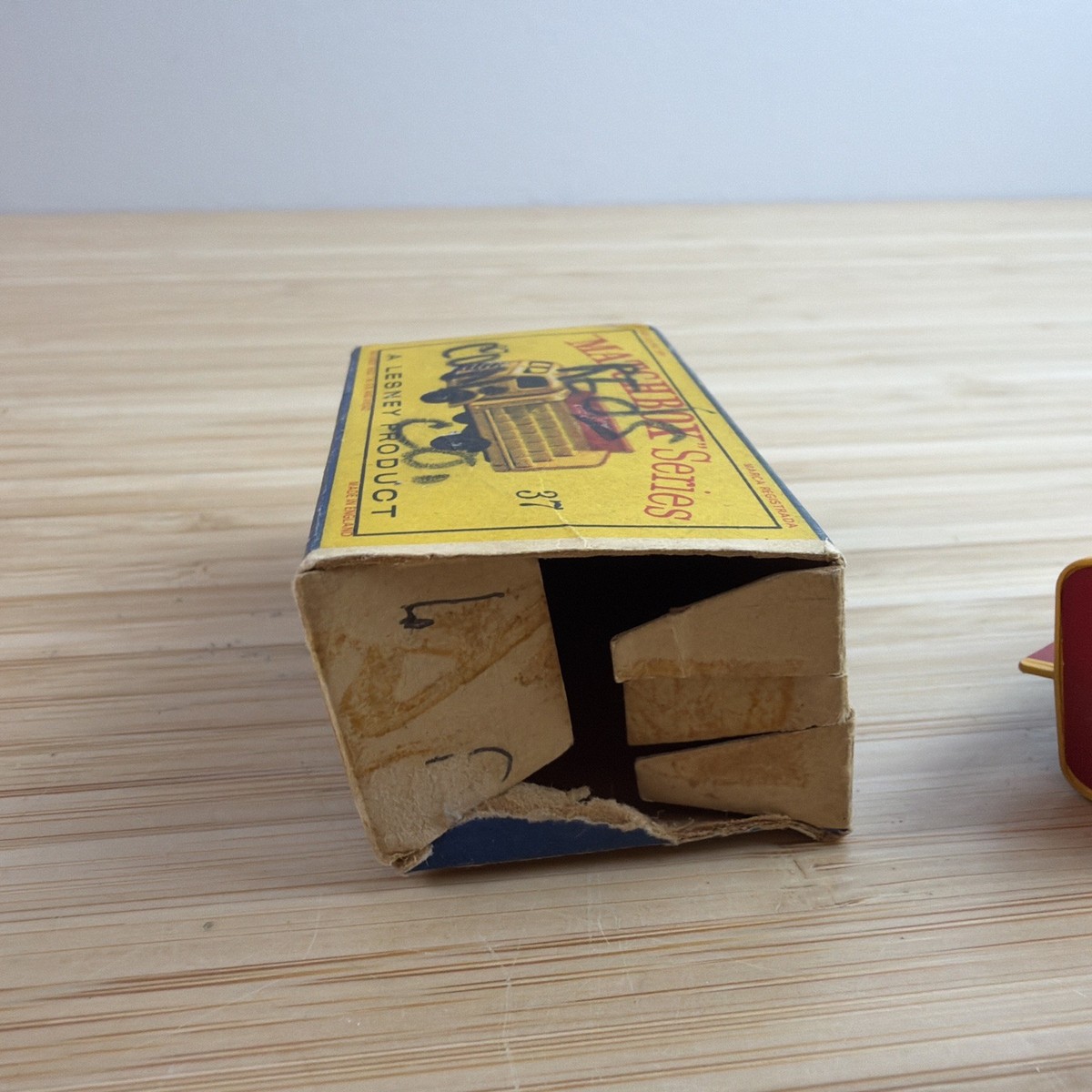 Vintage Lesney Matchbox 37 Coca-Cola Lorry Toy Car w/ Original Box