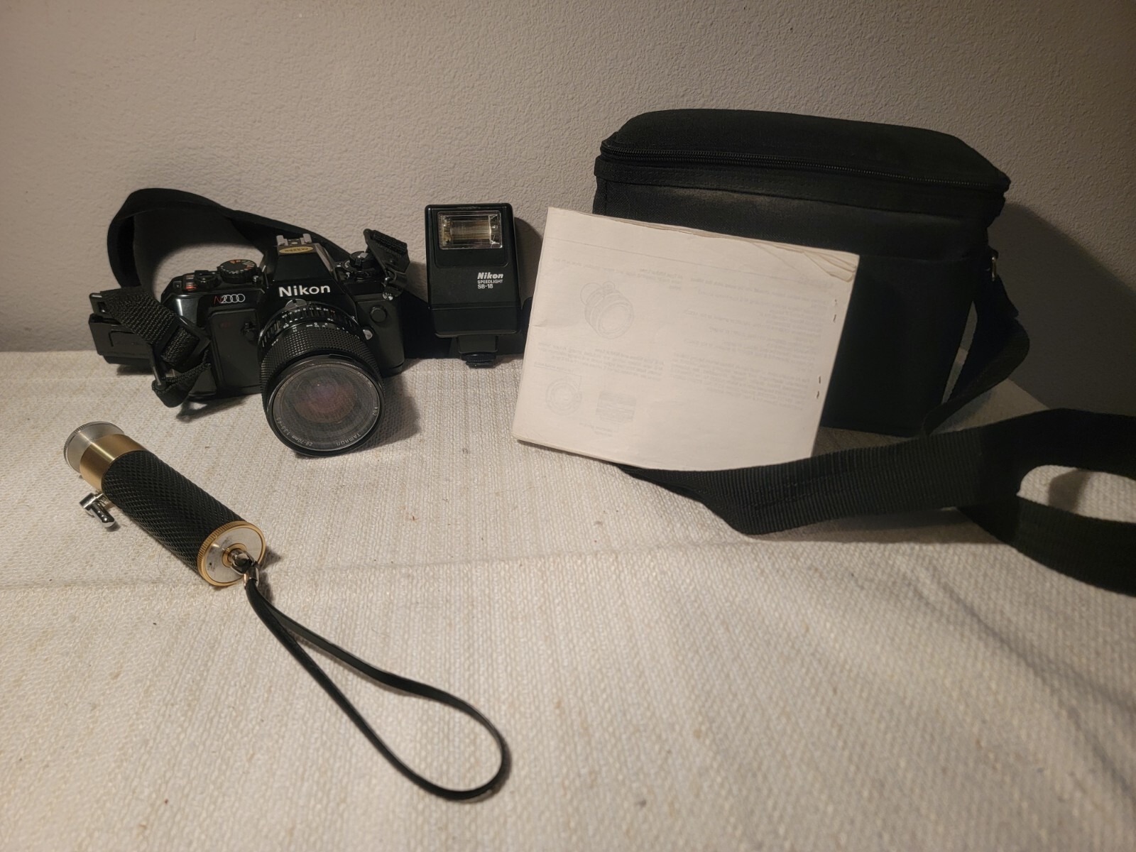 Nikon N2000 vintage camera equipment - eBay listing photo 4