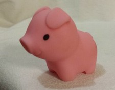 Munchkin Pig Pink Bath Toy Figure 2014 PVC Infant Toddler Toy Squeeze Toy