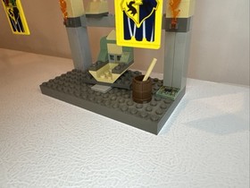 2002 Lego Set 4733 - The Dueling Club Harry Potter  - Incomplete