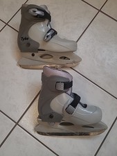 CCM YOUTH Tykes Ice Skates Hockey Figure 12-1