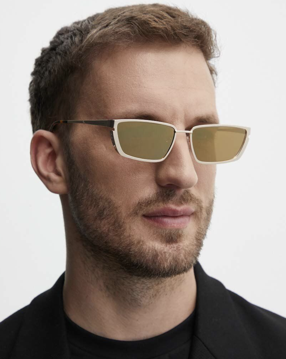 NWT Off-White Richfield Gold Rectangle 56mm Sunglasses Off-White Richfield Sunglasses 7676 Gold - eye-oo.com main image 3