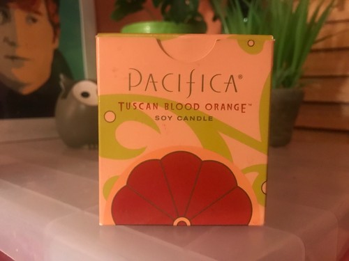 Rara candela Pacifica arancione sangue