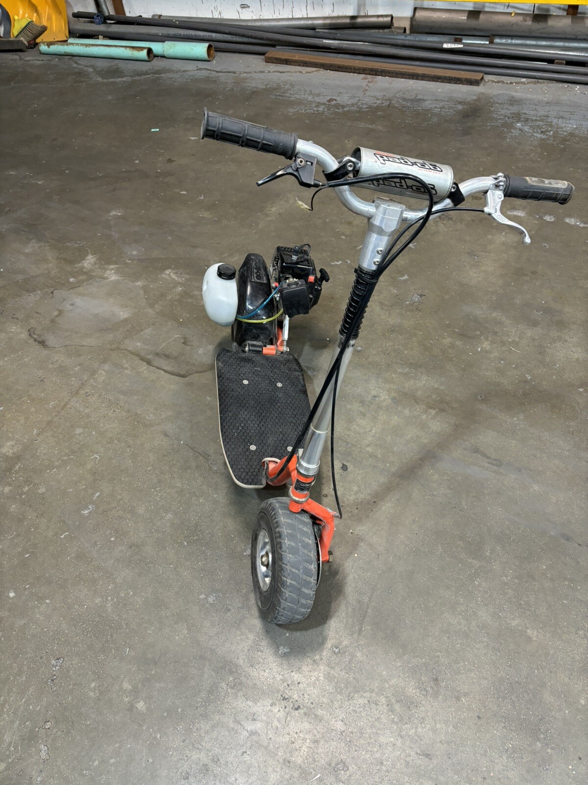 GOPED BIGFOOT ORANGE SPINDLE DRIVE WTH Aluminum Wheels And 29cc Engine