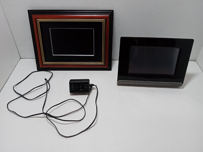 Intouch Frame LOT of 2 Digital Photo Frames Intouch IT7150 7