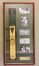 Don Bradman personally signed Player Issue bat-SUPER RARE - Ship worldwide