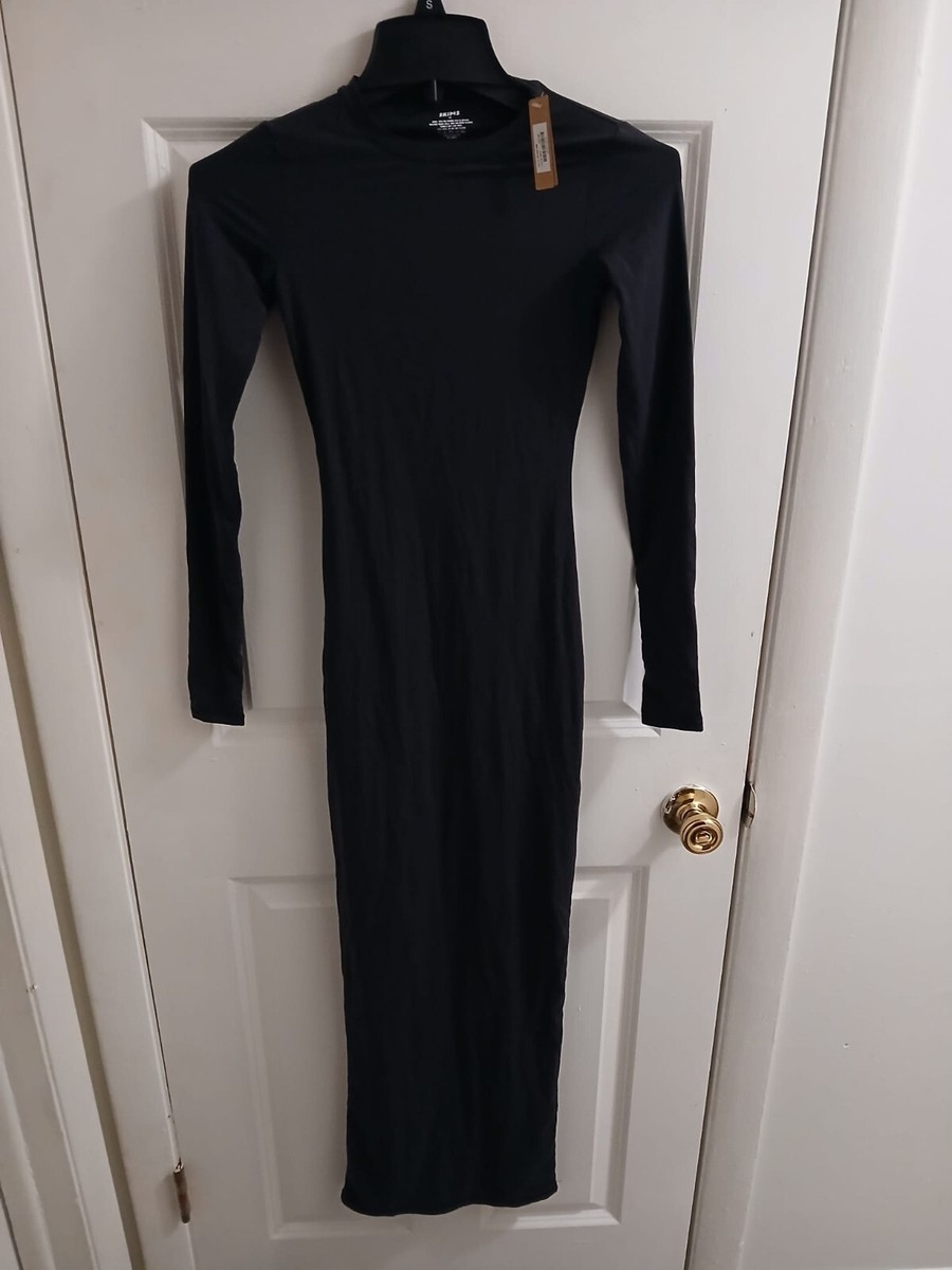 bodycon dress skims Wardrobe Women Size Mock Neck Maxi Style AP-DRS-1824 Size XS G30 Style:No Veil 06/01/25 10 of the best... while the drapey maxi