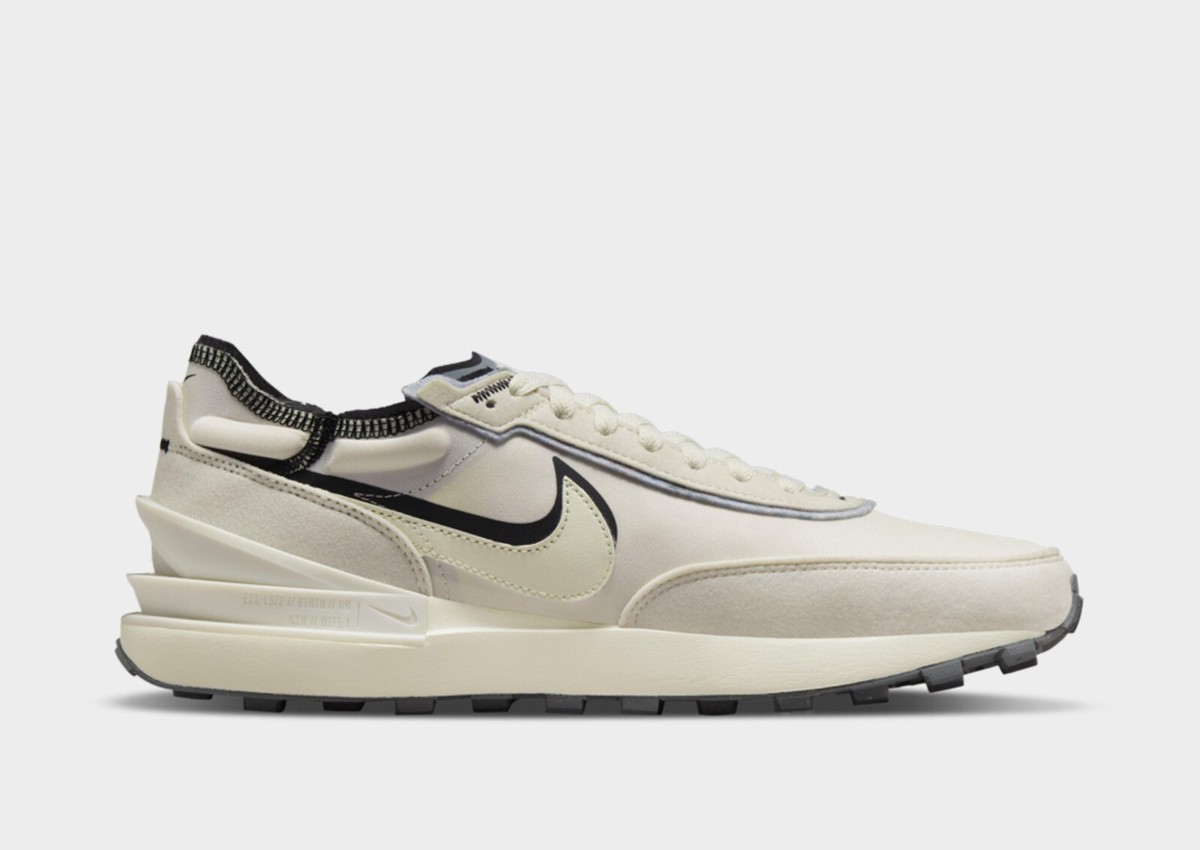 nike waffle one men's black