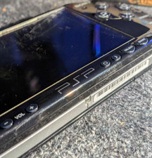 Sony PSP-2001 Slim Black Console w/Case, AC Power, 2GB Memory Stick Duo, TESTED